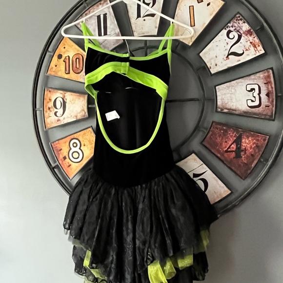 Dance Costume - Picture 2 of 2